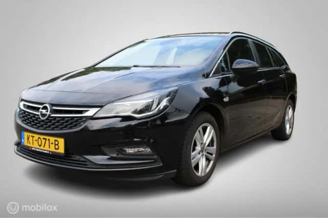 Opel Astra (2016) thumbnail 1