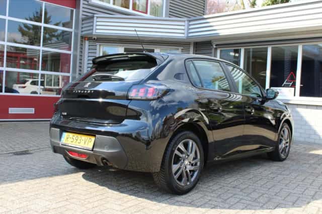 Peugeot 208 (2022) thumbnail 2