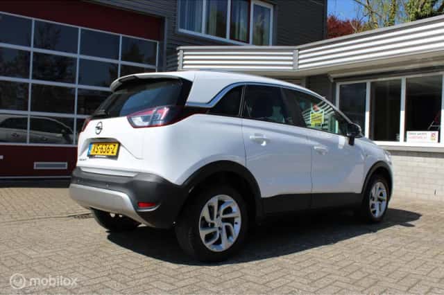 Opel Crossland X (2019) thumbnail 2