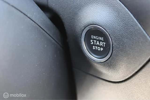 Opel Crossland X (2019) thumbnail 6