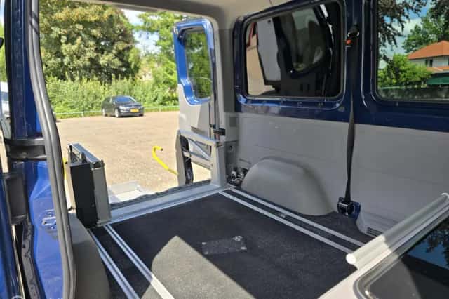 Mercedes-Benz Sprinter (2008) thumbnail 6