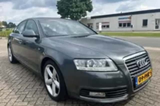 Audi A6 (2011) thumbnail 2