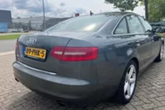 Audi A6 (2011) thumbnail 3