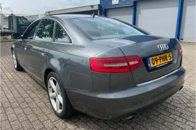 Audi A6 (2011) thumbnail 9