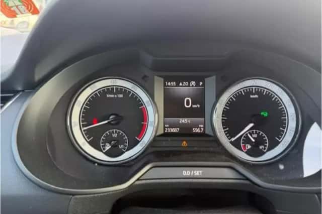 Škoda Octavia (2018) thumbnail 17