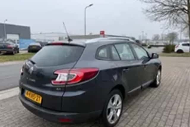 Renault Mégane (2013) thumbnail 4