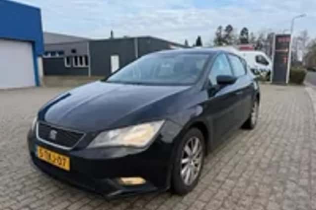 SEAT Leon (2014) thumbnail 2