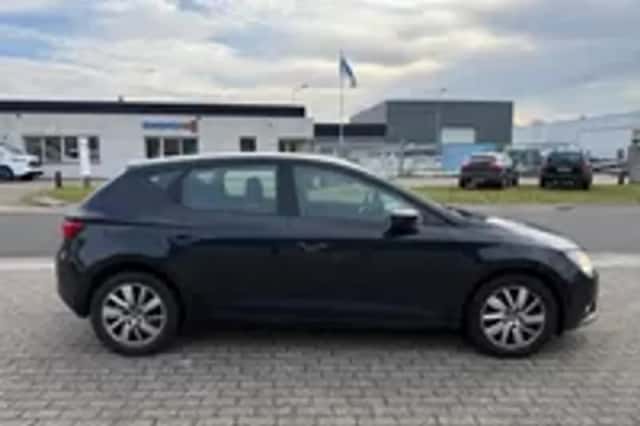 SEAT Leon (2014) thumbnail 3