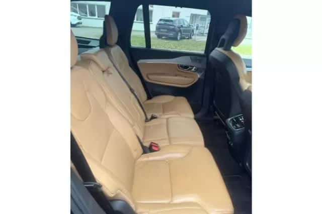 Volvo XC90 (2015) thumbnail 12