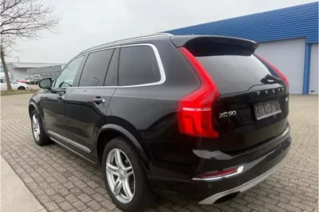Volvo XC90 (2015) thumbnail 8
