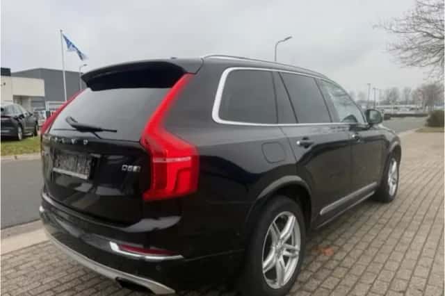 Volvo XC90 (2015) thumbnail 9
