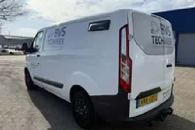 Ford Transit Custom (2016) thumbnail 3
