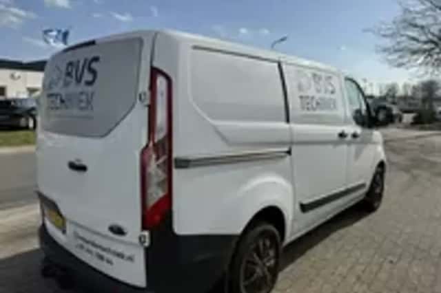 Ford Transit Custom (2016) thumbnail 4