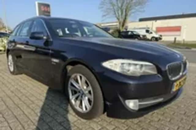BMW 5-Serie (2011) thumbnail 6