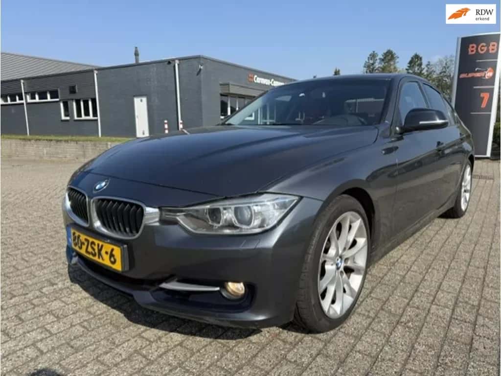 BMW 3-Serie (2013) — foto 1