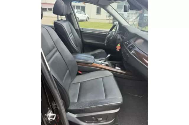 BMW X5 (2007) thumbnail 14