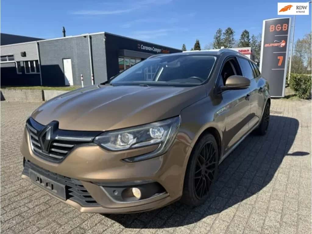 Renault Mégane (2017) — foto 1