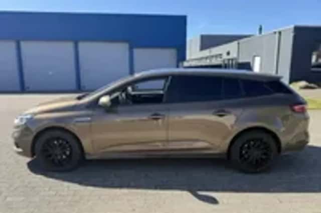 Renault Mégane (2017) thumbnail 2