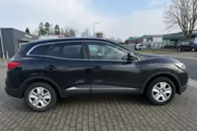 Renault Kadjar (2015) thumbnail 5