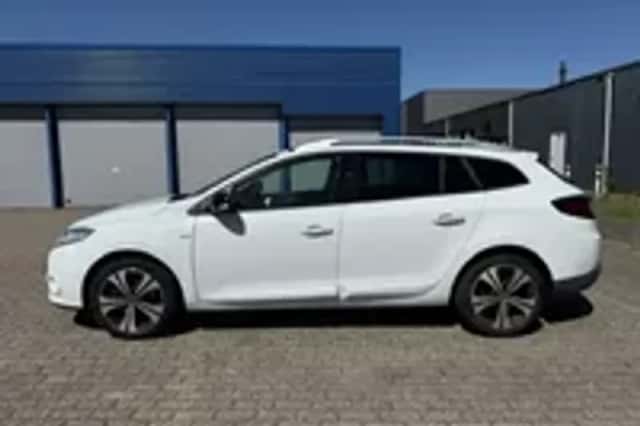 Renault Mégane (2012) thumbnail 2