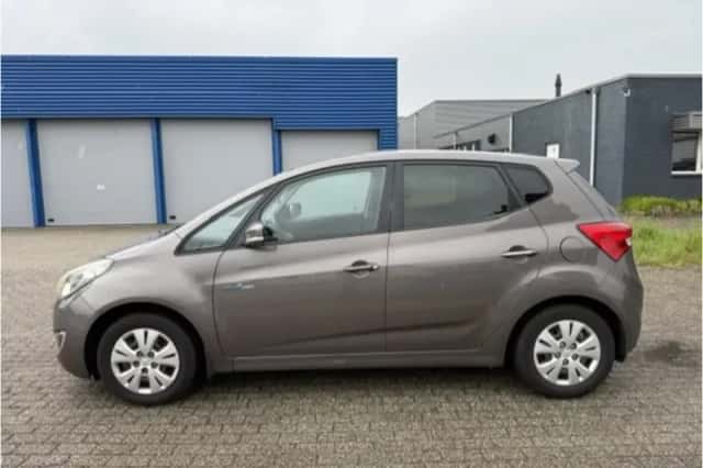 Hyundai ix20 (2011) thumbnail 7