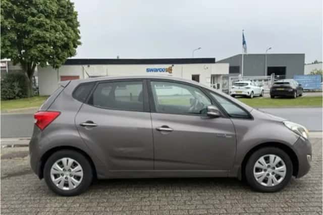 Hyundai ix20 (2011) thumbnail 10