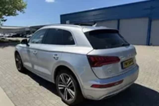 Audi Q5 (2017) thumbnail 3