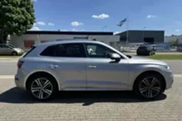 Audi Q5 (2017) thumbnail 5
