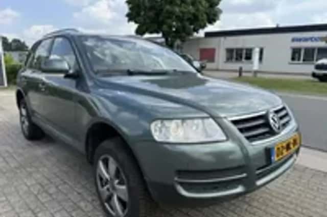 Volkswagen Touareg (2003) thumbnail 2