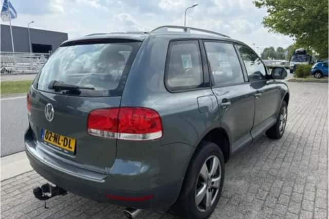 Volkswagen Touareg (2003) thumbnail 5