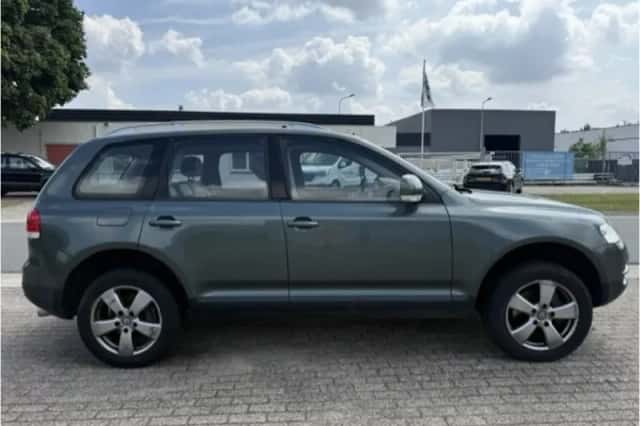 Volkswagen Touareg (2003) thumbnail 6