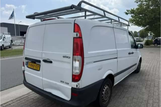 Mercedes-Benz Vito (2010) thumbnail 4