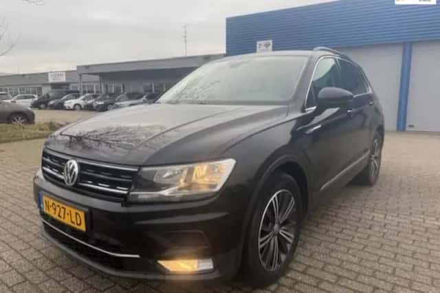 Volkswagen Tiguan (2017) thumbnail 1