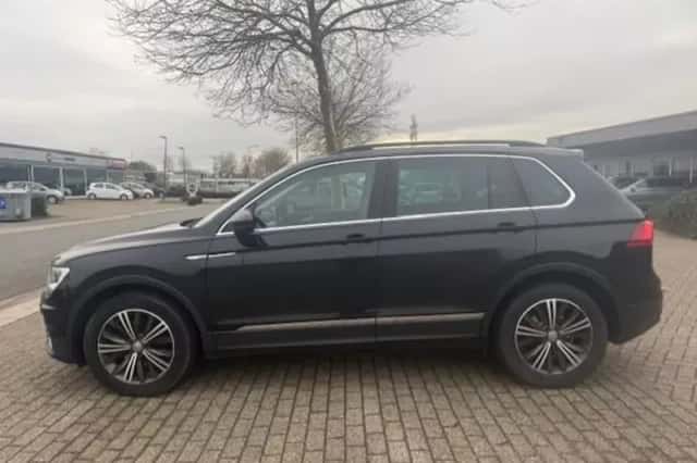 Volkswagen Tiguan (2017) thumbnail 2