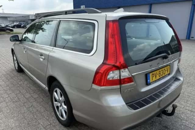 Volvo V70 (2013) thumbnail 3