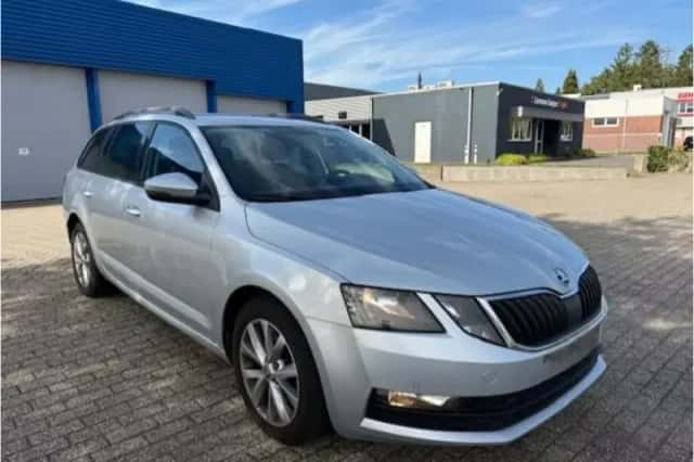 Škoda  (2018) thumbnail 6