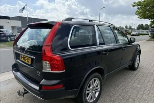 Volvo  (2010) thumbnail 4