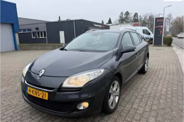 Renault  (2013) thumbnail 1