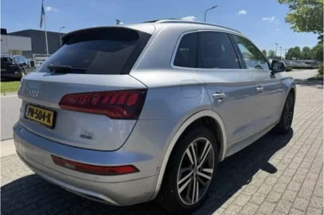 Audi  (2017) thumbnail 4
