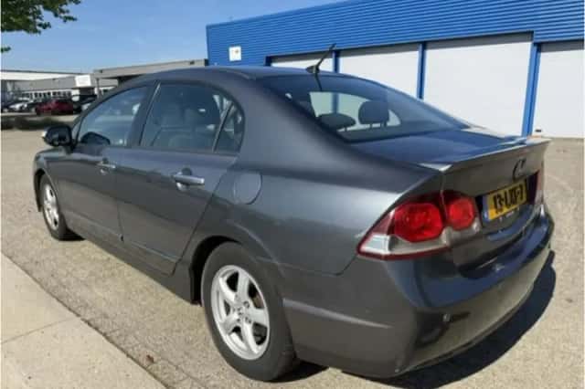 Honda  (2010) thumbnail 3