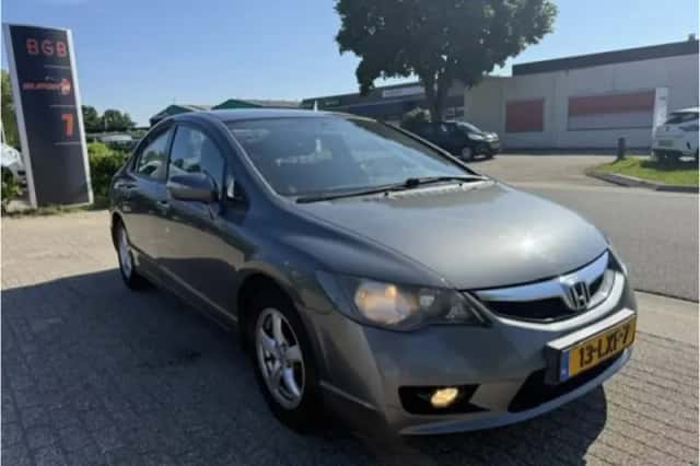 Honda  (2010) thumbnail 6