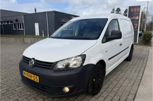Volkswagen  (2012) thumbnail 1