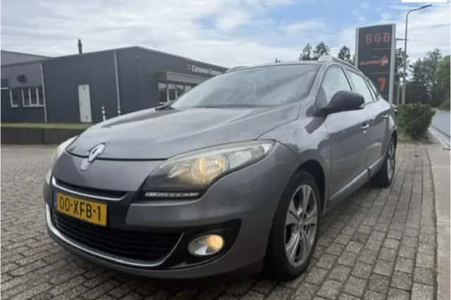 Renault  (2012) thumbnail 1