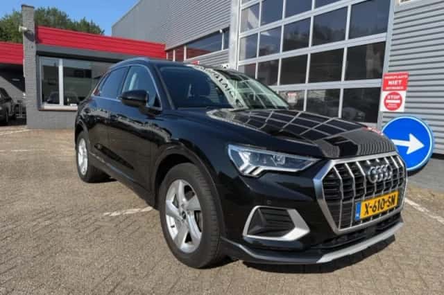 Audi Q3 (2020) thumbnail 3