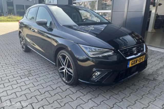SEAT Ibiza (2018) thumbnail 2
