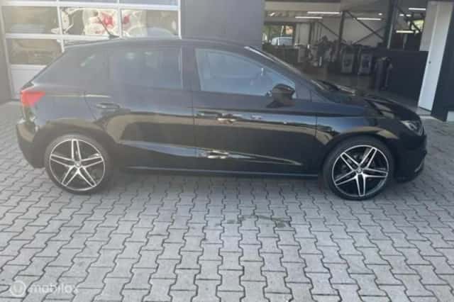 SEAT Ibiza (2018) thumbnail 3
