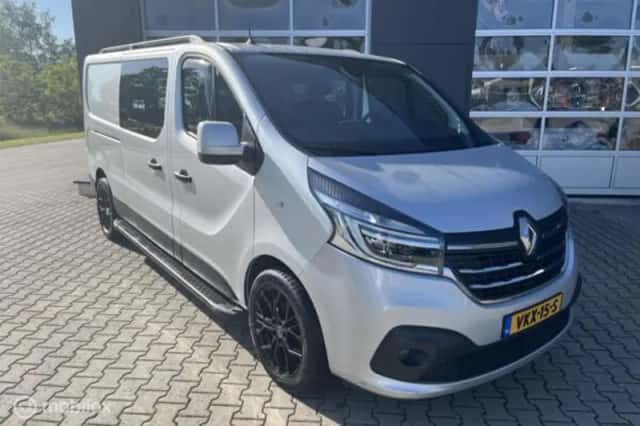 Renault Trafic (2021) thumbnail 2