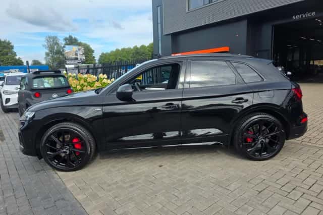 Audi Q5 (2024) thumbnail 4