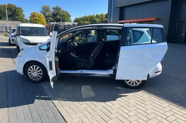Ford B-Max (2013) thumbnail 4