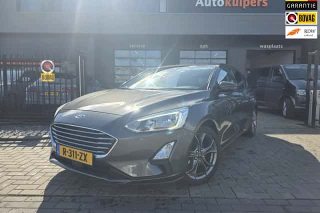 Ford Focus (2019) thumbnail 2